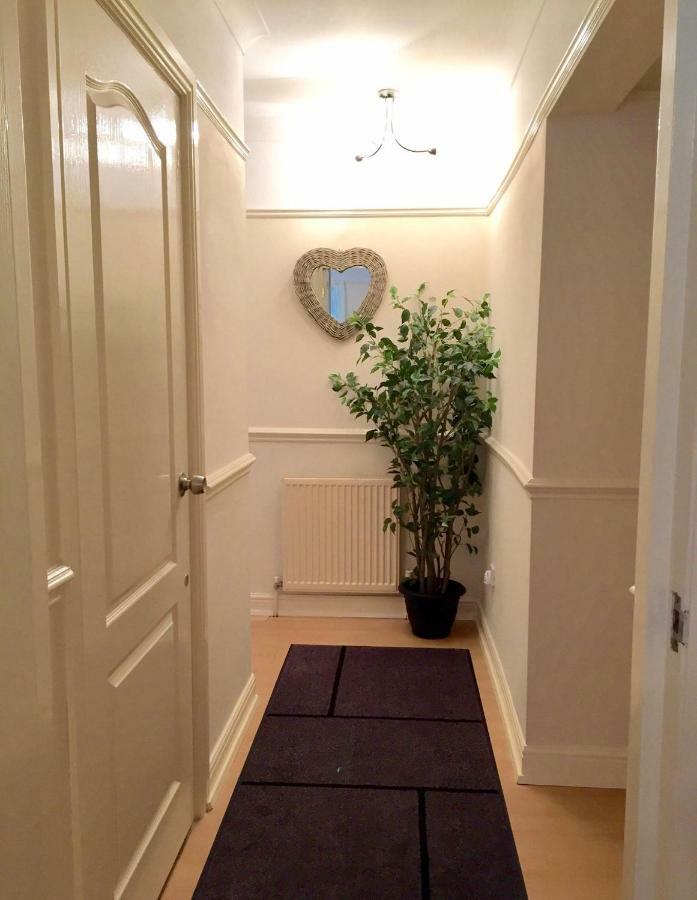 Be My Guest Liverpool - Ground Floor Apartment With Parking Luaran gambar